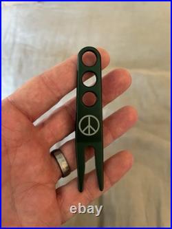 NEW Scotty Cameron Green Peace Sign Pivot Divot Tool