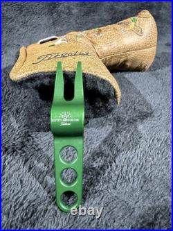 NEW Scotty Cameron Headcover 2004 Flyin' Duck with Pivot Tool