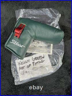 NEW Scotty Cameron Headcover Dark Green Art of Putting with Red Pivot Tool NEW Scotty Cameron Headcover Dark Green Art of Putting with Red Pivot Tool