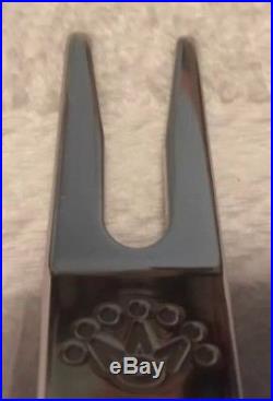 New Scotty Cameron Stainless Steel Pivot Divot Tool with AOP Leather Holster