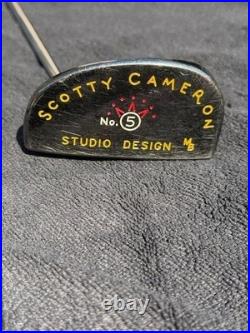 Right SCOTTY CAMERON STUDIO DESIGN No. 5 original putter cover and tool Right SCOTTY CAMERON STUDIO DESIGN No. 5 original putter cover and tool