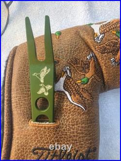 Scotty Cameron 2004 Flyin Duck Headcover NEW with Original Pivot Tool Rare