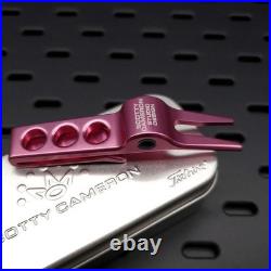 Scotty Cameron 2014 Scotty Dog Wallpaper Pink Pivot Tool