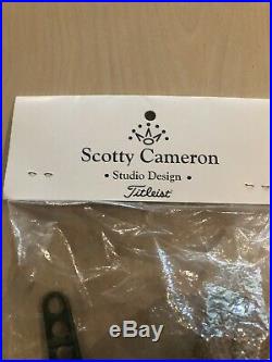 Scotty Cameron Flying Duck Head Cover with Divot Tool New In Bag