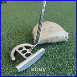 Scotty Cameron Futura Putter (2003) 35 RH with Futura Headcover and Divot Tool