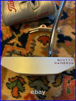 Scotty Cameron Futura Putter 33.5 with cover and divot tool