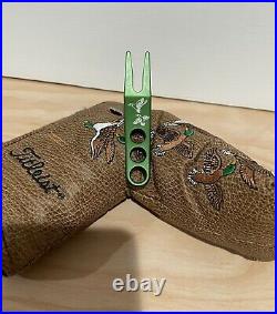 Scotty Cameron Headcover 2004 Flying Ducks Putter Cover Divot Tool Golf New