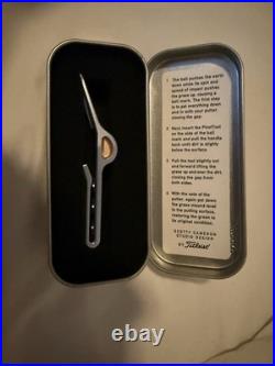 Scotty Cameron Limited Release SC Geo Crown Clip Divot Pivot Tool (Gray/Gold)