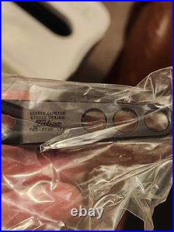 Scotty Cameron Mini Crowns Putter Cover With Divot Tool! RARE BLUE Scotty Cameron Mini Crowns Putter Cover With Divot Tool! RARE BLUE