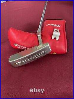 Scotty Cameron Studio Stainless Laguna 2.5 33.75 MINT with H/C and Divot Tool