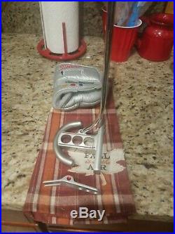 Scotty cameron futura 34 Putter with Matching Headcover & Divot Tool